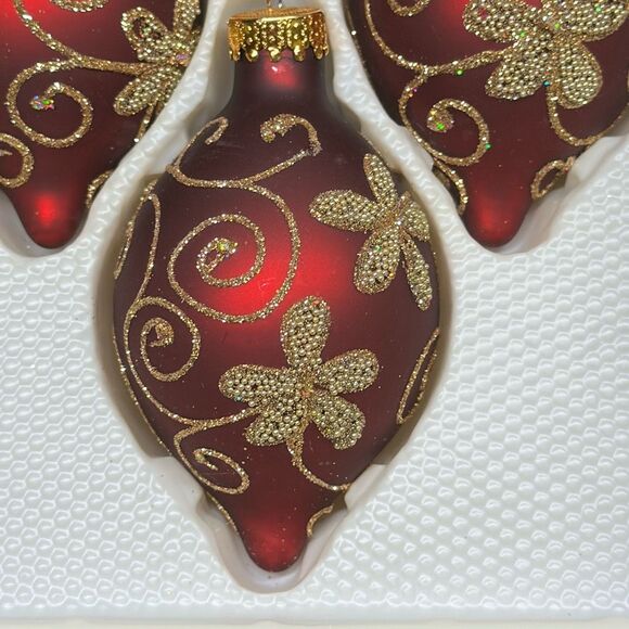Sparkling Creations Red Gold Glitter Daisy Swirl Filigree Glass Ornaments set of - Picture 2 of 7